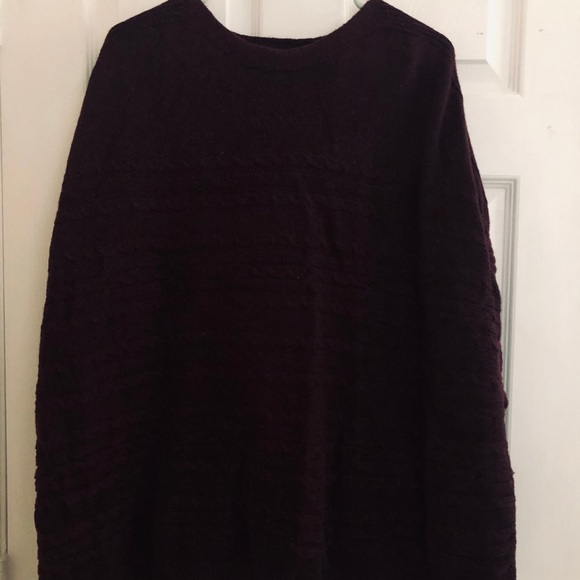 Banana republic poncho - Picture 5 of 5